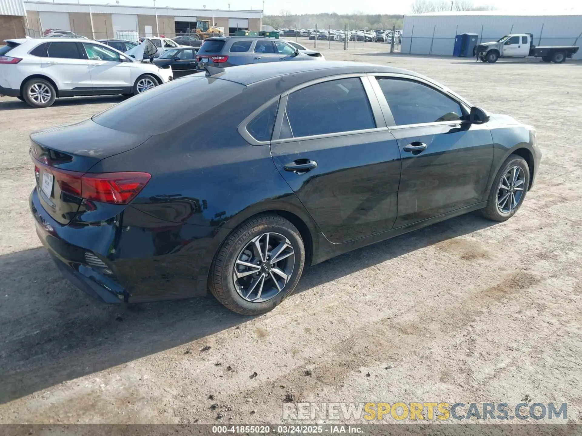 4 Photograph of a damaged car 3KPF24ADXRE759482 KIA FORTE 2024