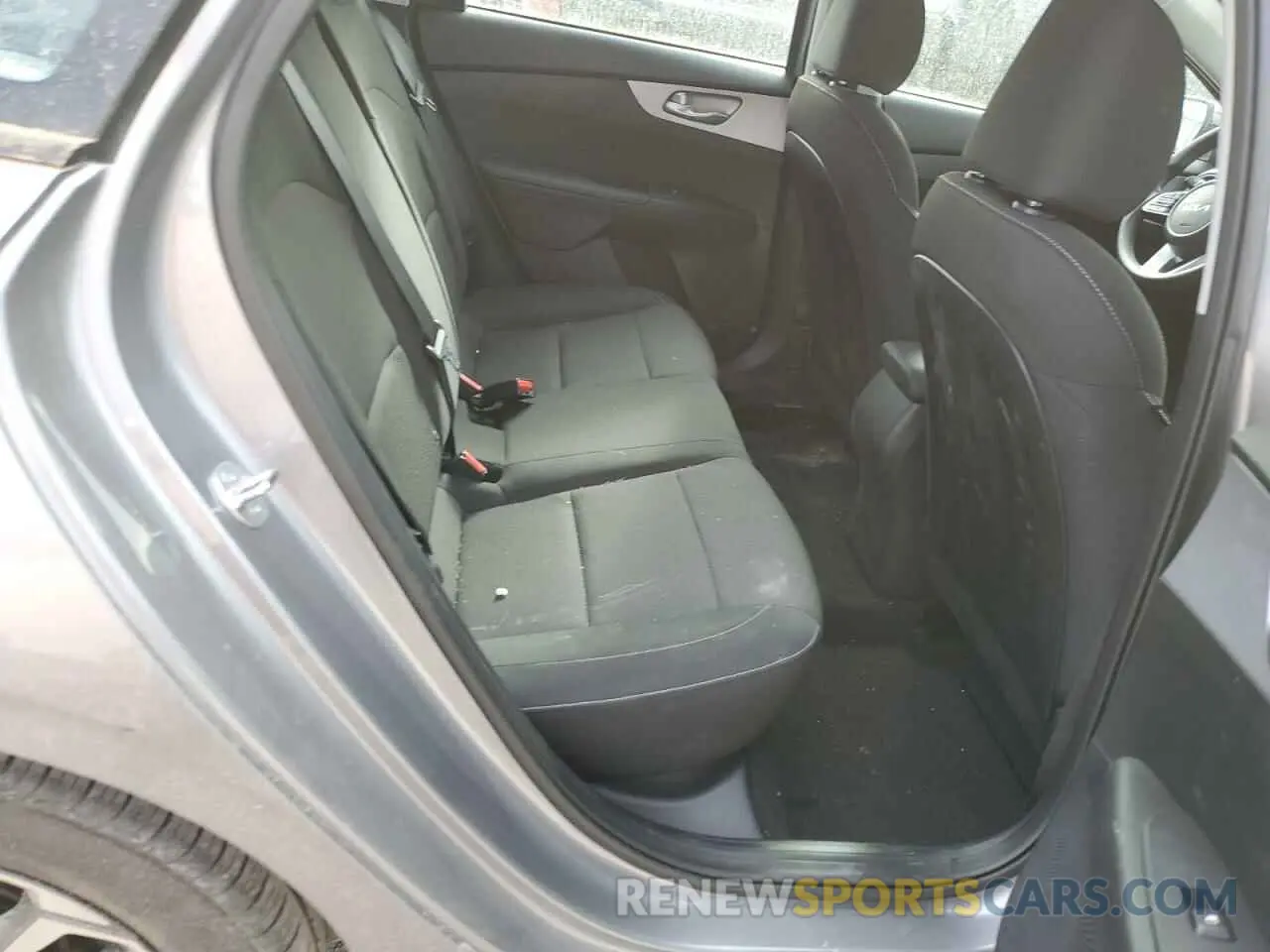 10 Фотография поврежденного автомобиля 3KPF24ADXRE778324 KIA FORTE 2024