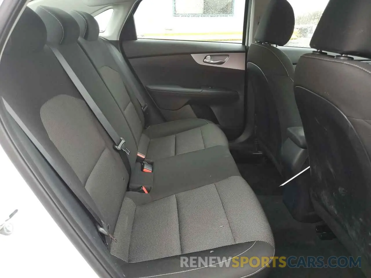 10 Фотография поврежденного автомобиля 3KPF24ADXRE791767 KIA FORTE 2024