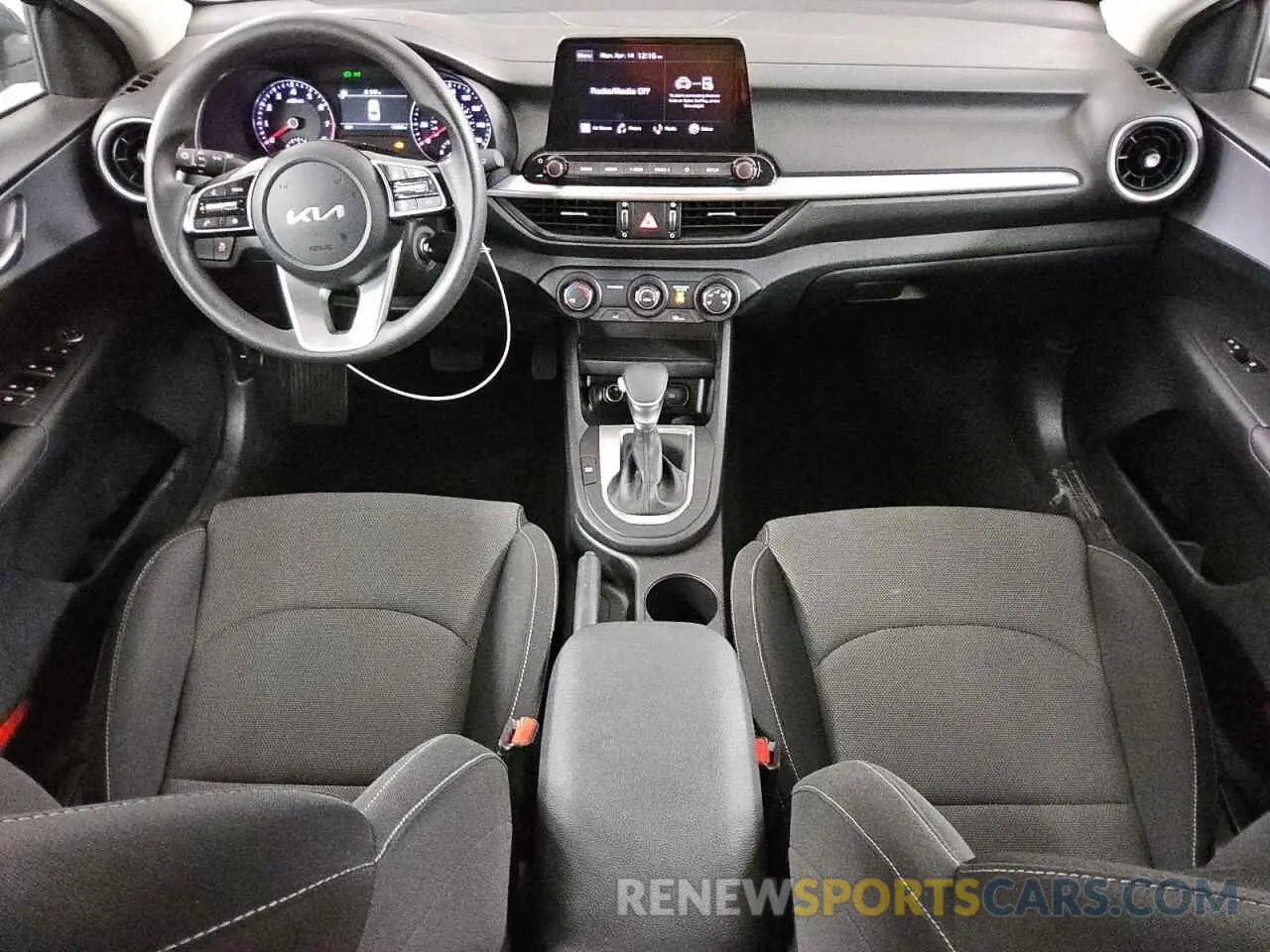 8 Фотография поврежденного автомобиля 3KPF24ADXRE799092 KIA FORTE 2024
