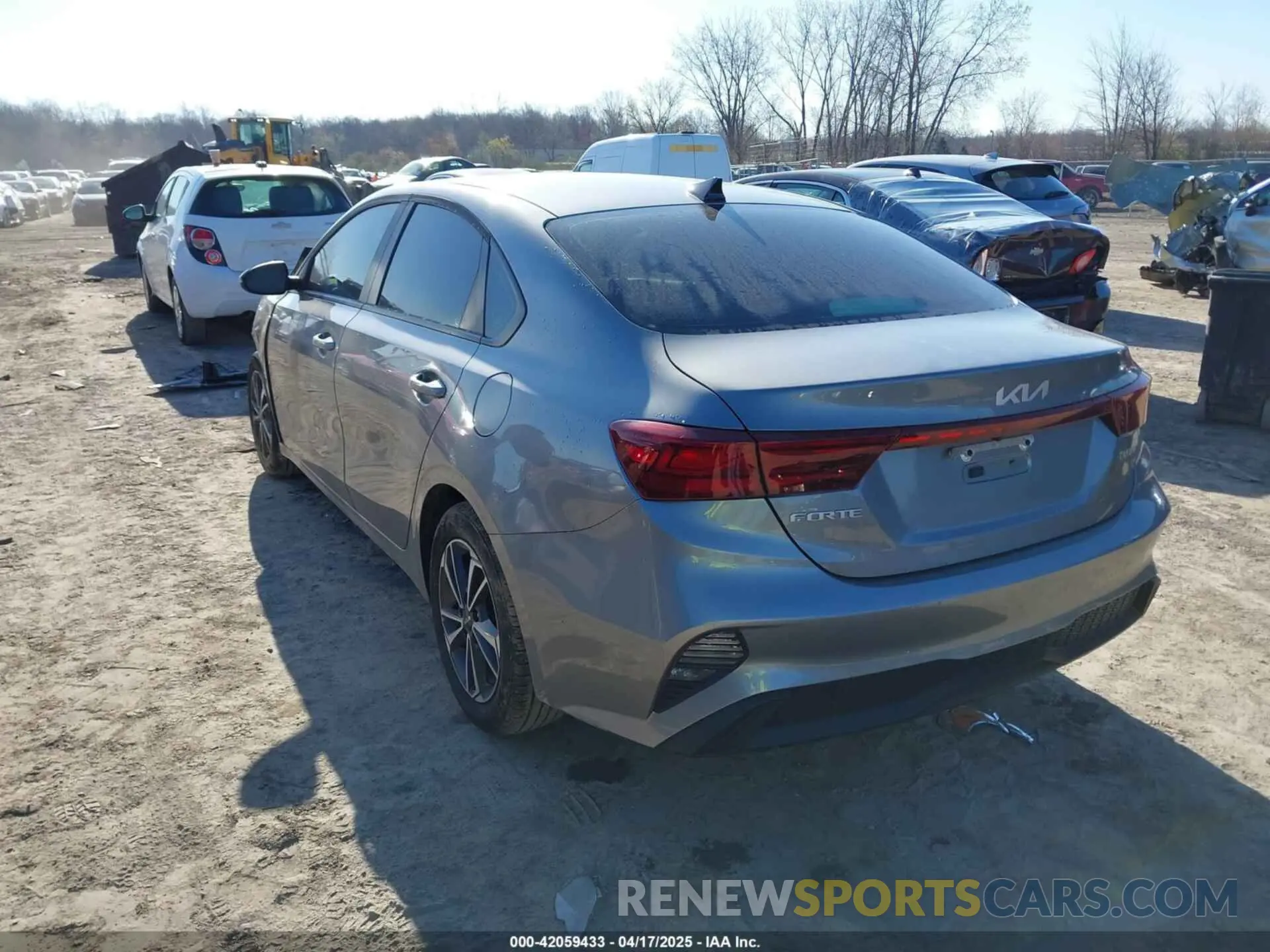 3 Фотография поврежденного автомобиля 3KPF24ADXRE802833 KIA FORTE 2024