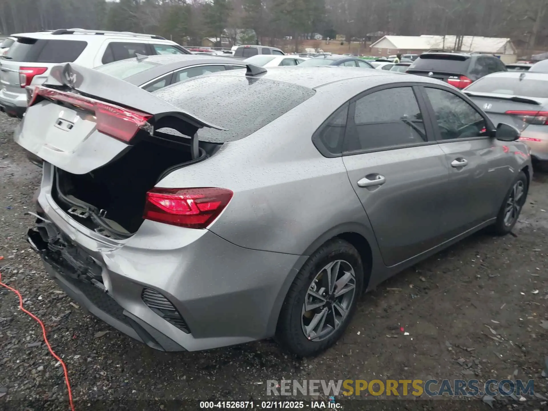 4 Photograph of a damaged car 3KPF24ADXRE820491 KIA FORTE 2024