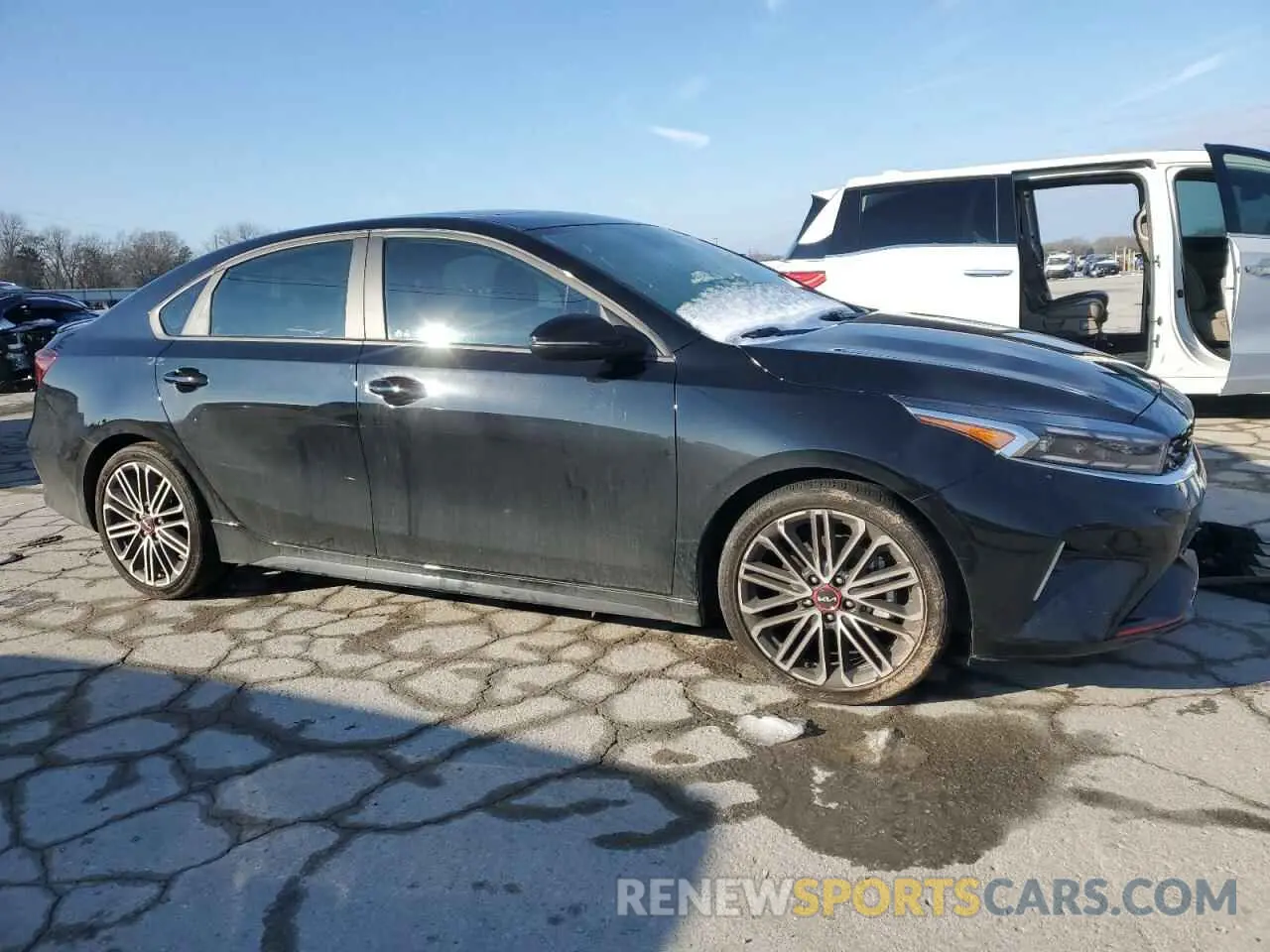 4 Фотография поврежденного автомобиля 3KPF44AC3RE707239 KIA FORTE 2024