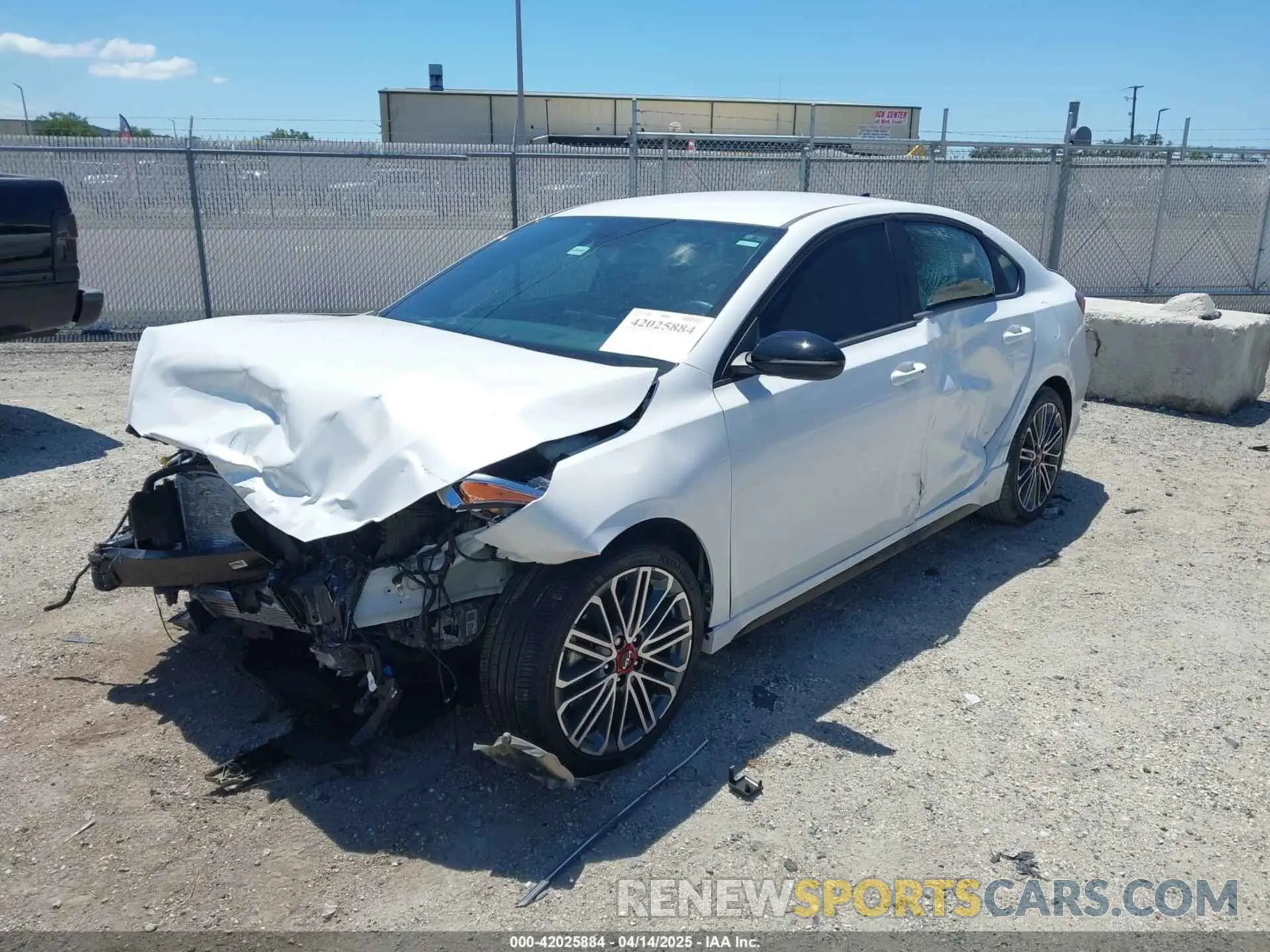 2 Фотография поврежденного автомобиля 3KPF44AC3RE821239 KIA FORTE 2024