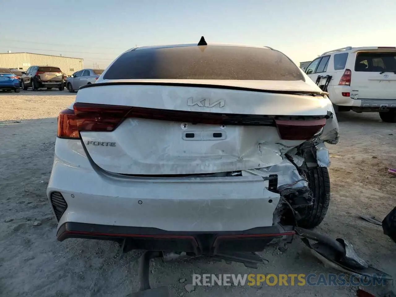 6 Photograph of a damaged car 3KPF44AC4RE707895 KIA FORTE 2024