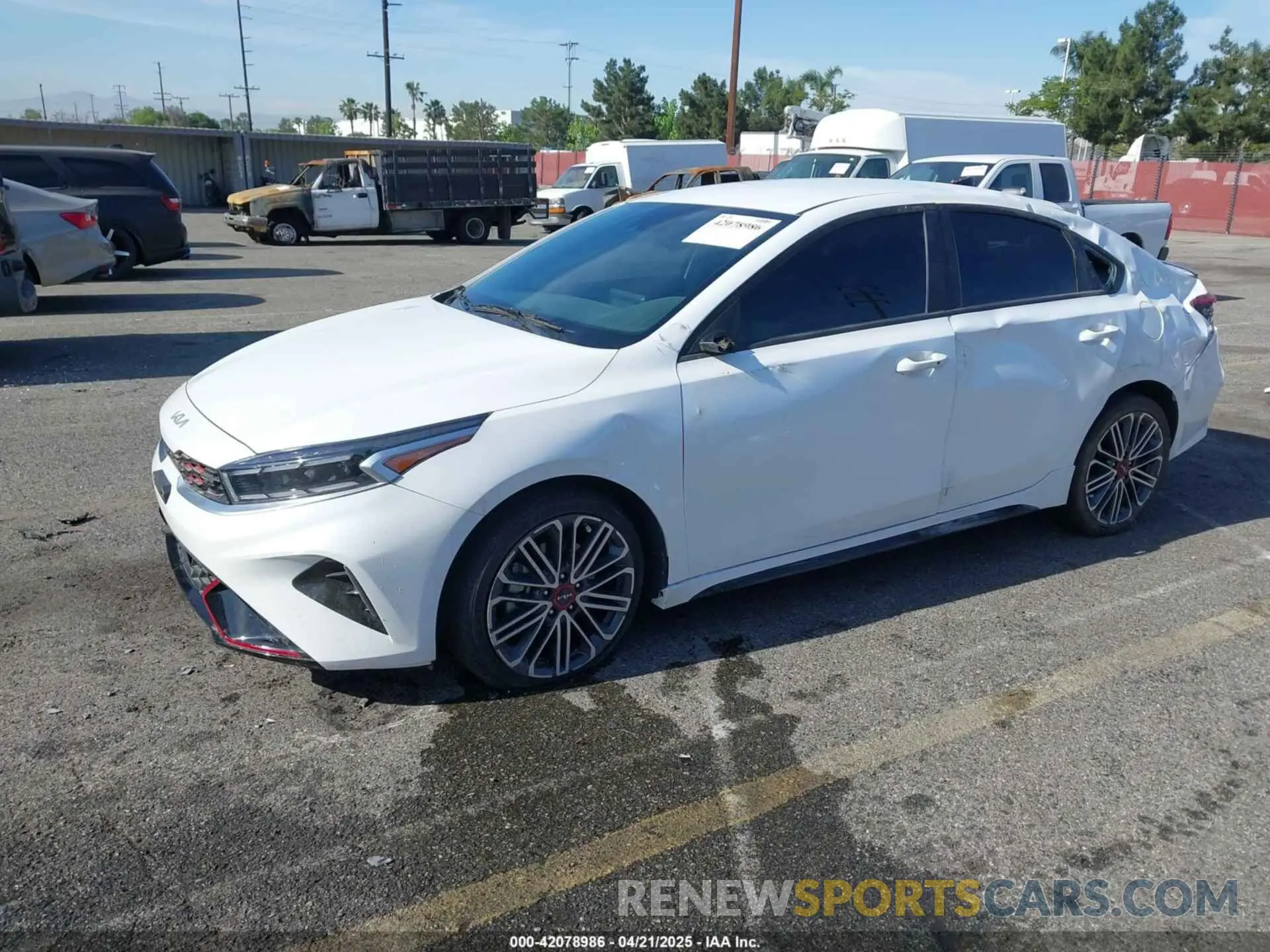 2 Фотография поврежденного автомобиля 3KPF44AC5RE699595 KIA FORTE 2024