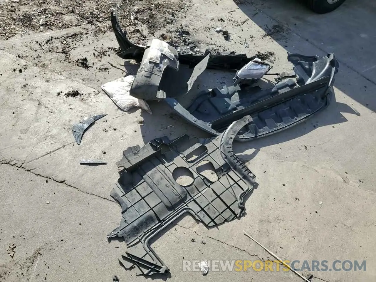 12 Photograph of a damaged car 3KPF44AC7RE735786 KIA FORTE 2024