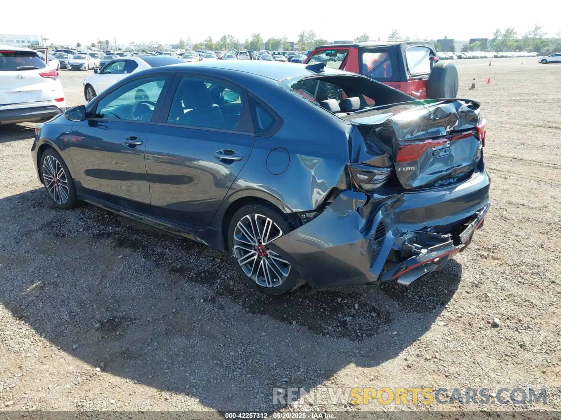 3 Фотография поврежденного автомобиля 3KPF44AC7RE741698 KIA FORTE 2024