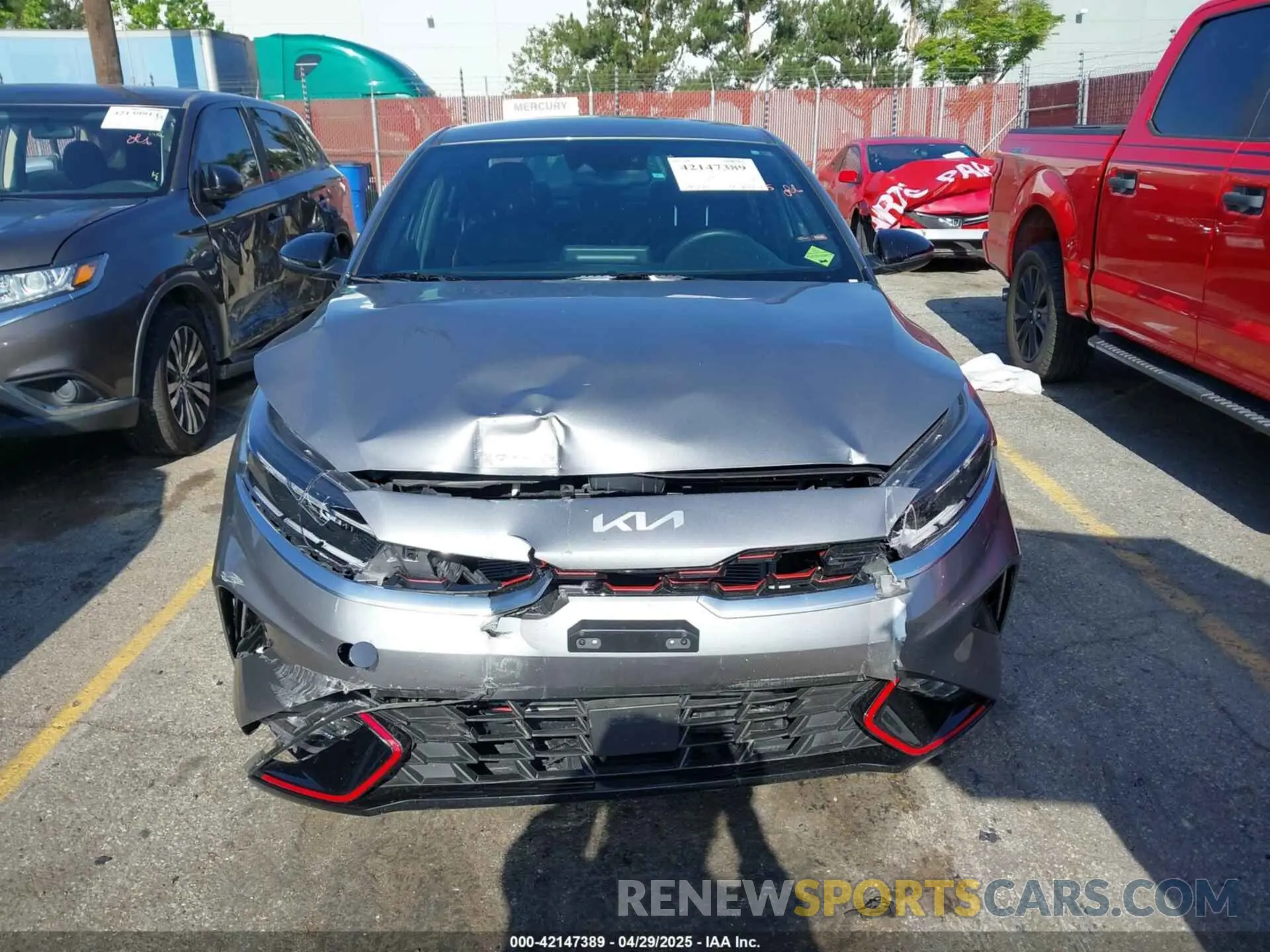 12 Фотография поврежденного автомобиля 3KPF44AC7RE802984 KIA FORTE 2024