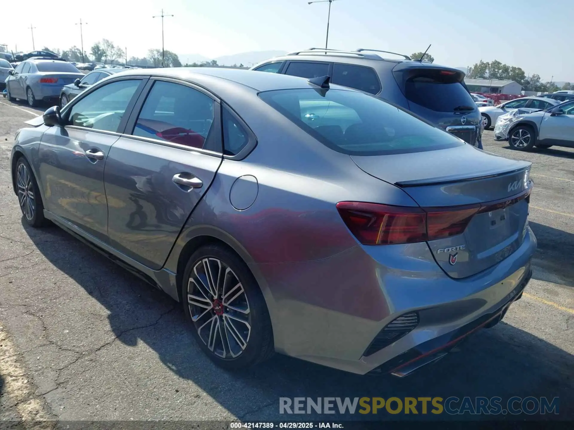 3 Фотография поврежденного автомобиля 3KPF44AC7RE802984 KIA FORTE 2024