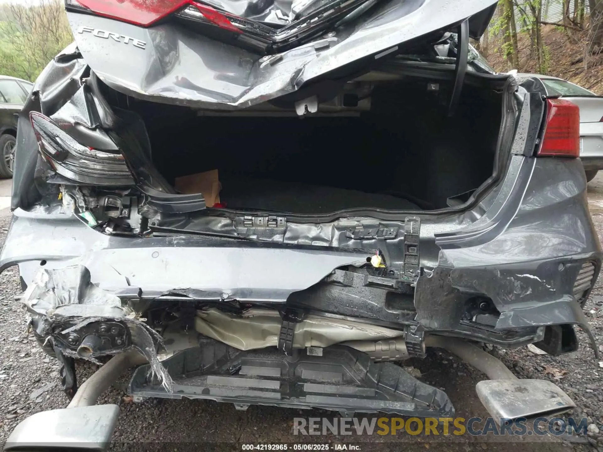 19 Photograph of a damaged car 3KPF44AC7RE823026 KIA FORTE 2024