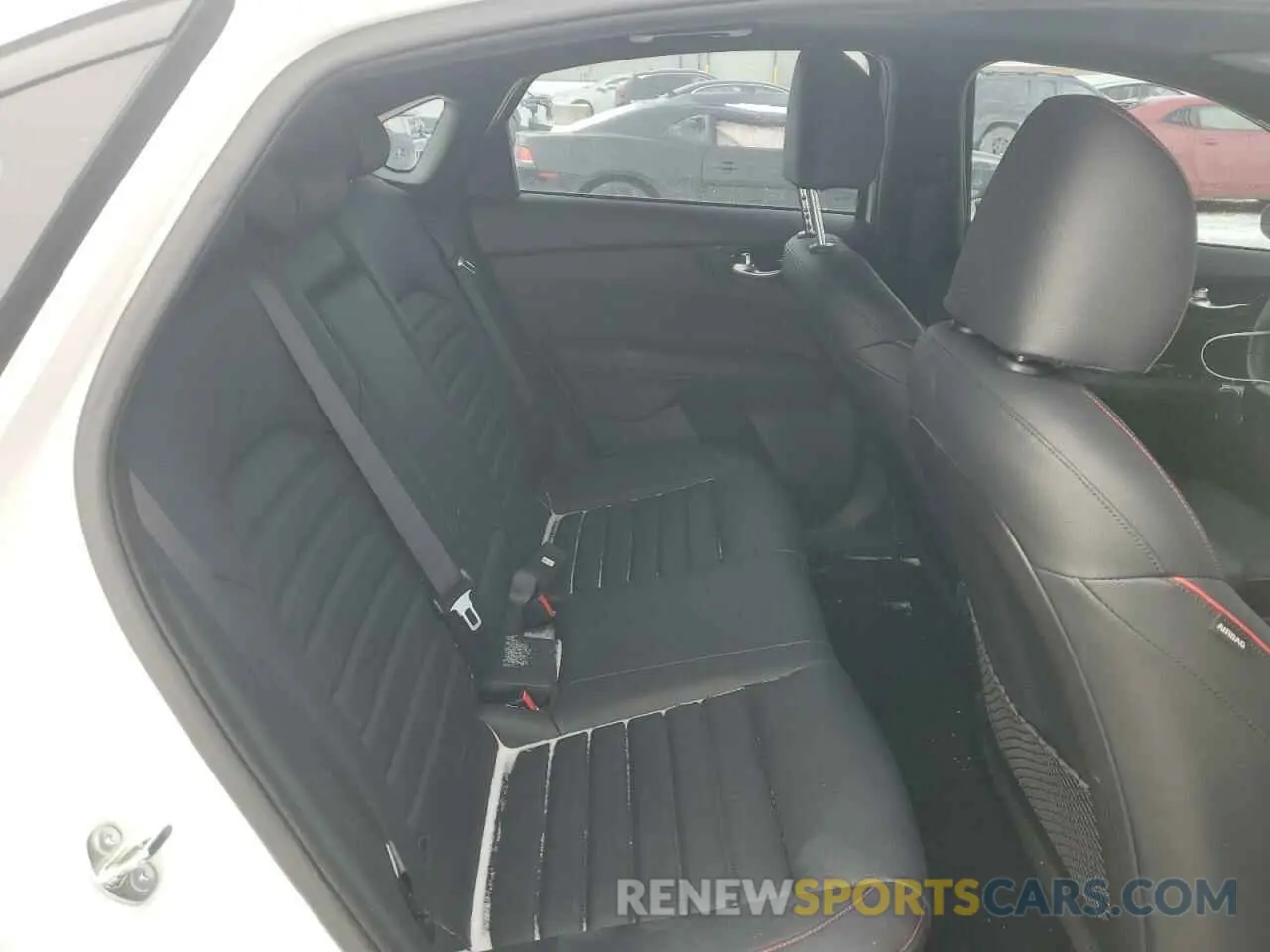 10 Фотография поврежденного автомобиля 3KPF44AC9RE717922 KIA FORTE 2024