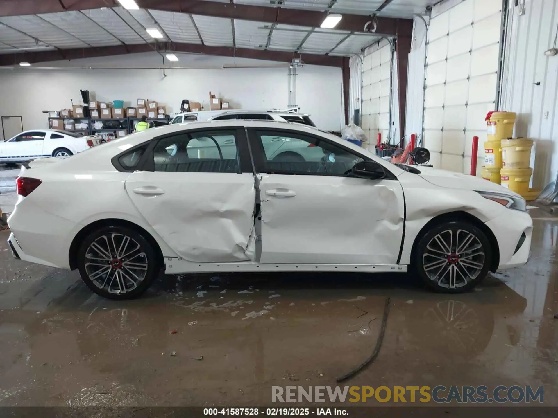 13 Photograph of a damaged car 3KPF44AC9RE840345 KIA FORTE 2024