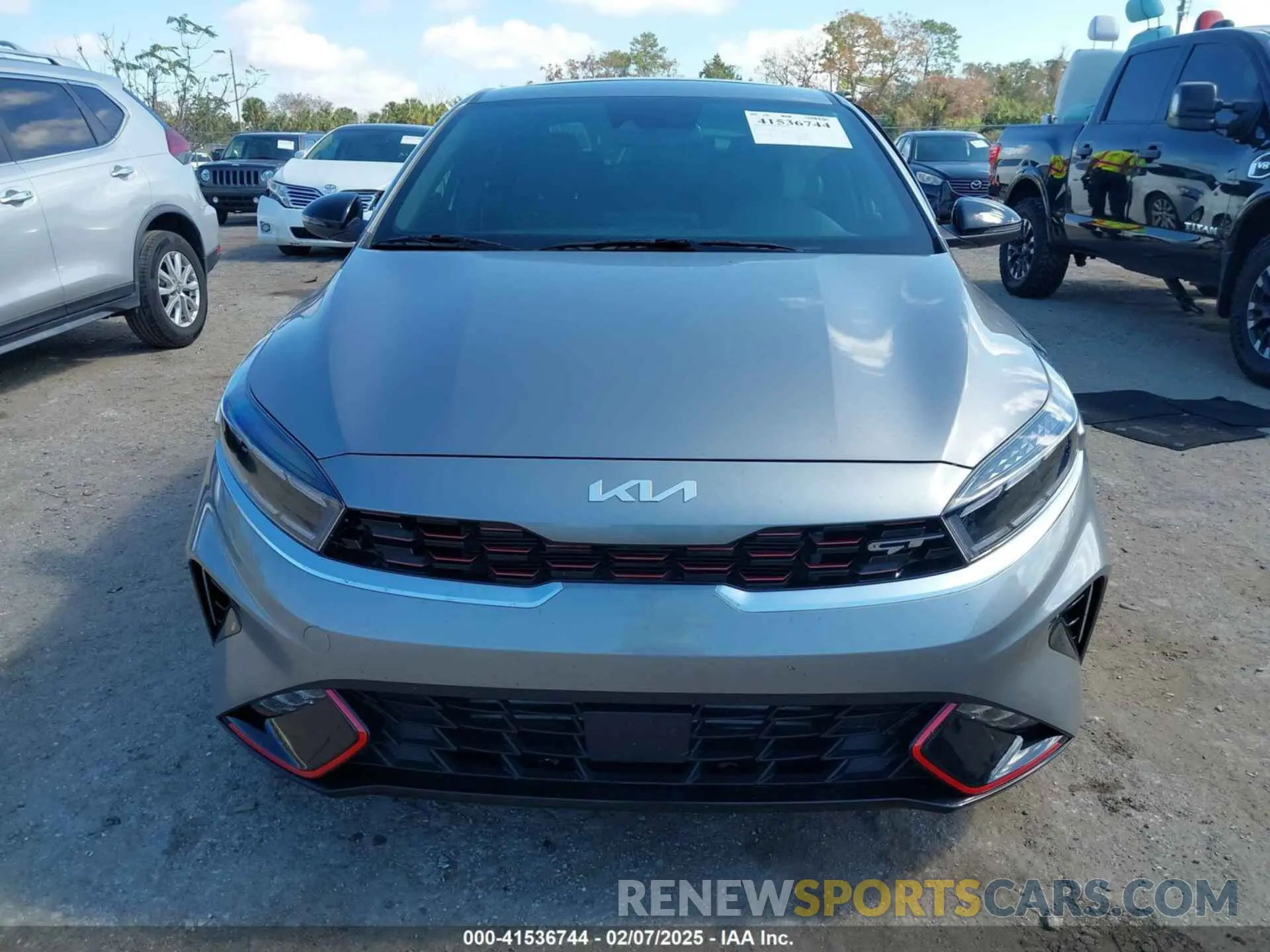 12 Photograph of a damaged car 3KPF44ACXRE727939 KIA FORTE 2024