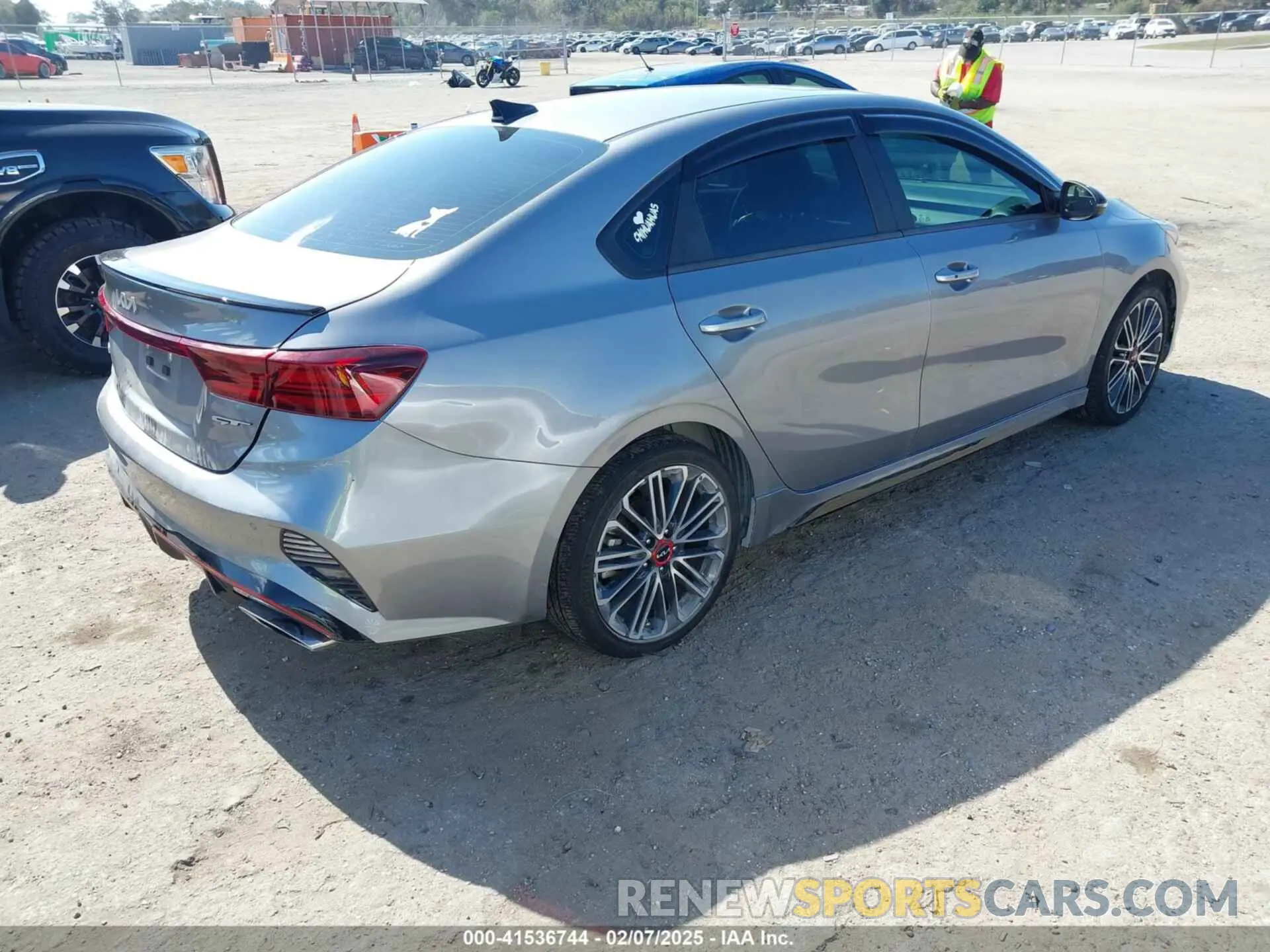 4 Photograph of a damaged car 3KPF44ACXRE727939 KIA FORTE 2024