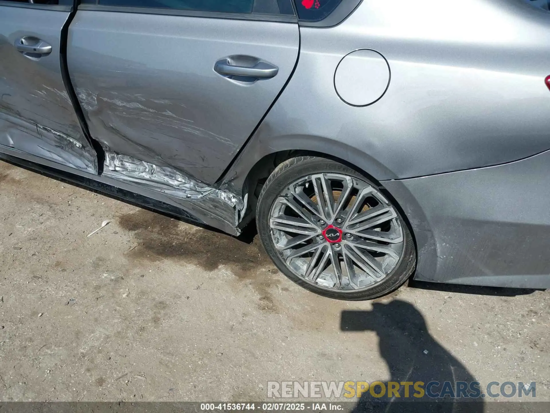 6 Photograph of a damaged car 3KPF44ACXRE727939 KIA FORTE 2024