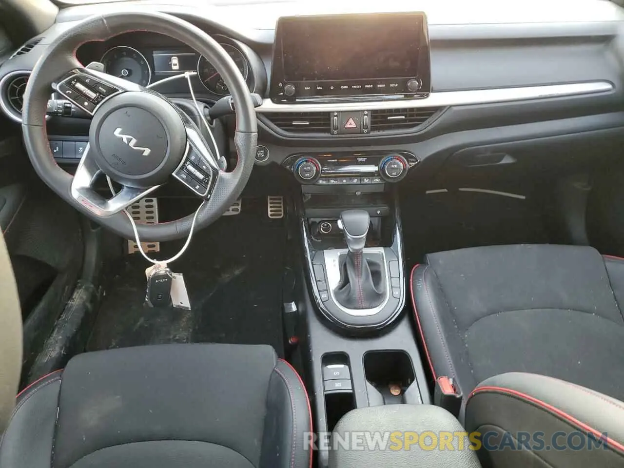 8 Фотография поврежденного автомобиля 3KPF44ACXRE771214 KIA FORTE 2024