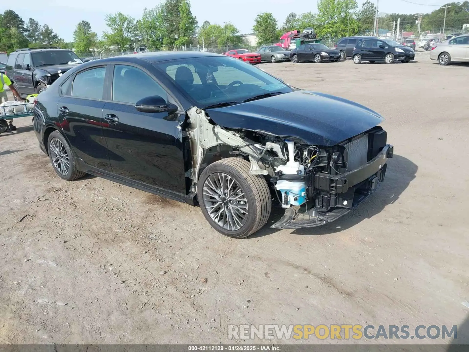 1 Фотография поврежденного автомобиля 3KPF54AD0RE764018 KIA FORTE 2024