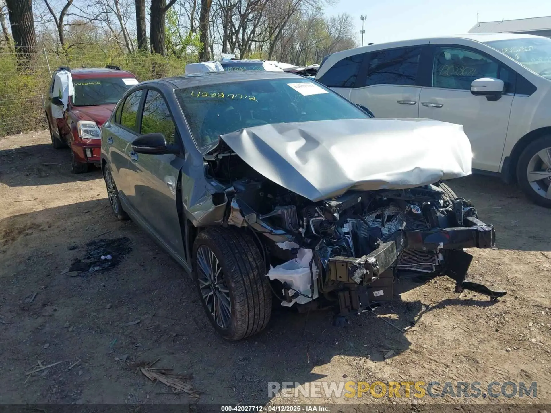1 Фотография поврежденного автомобиля 3KPF54AD0RE801536 KIA FORTE 2024