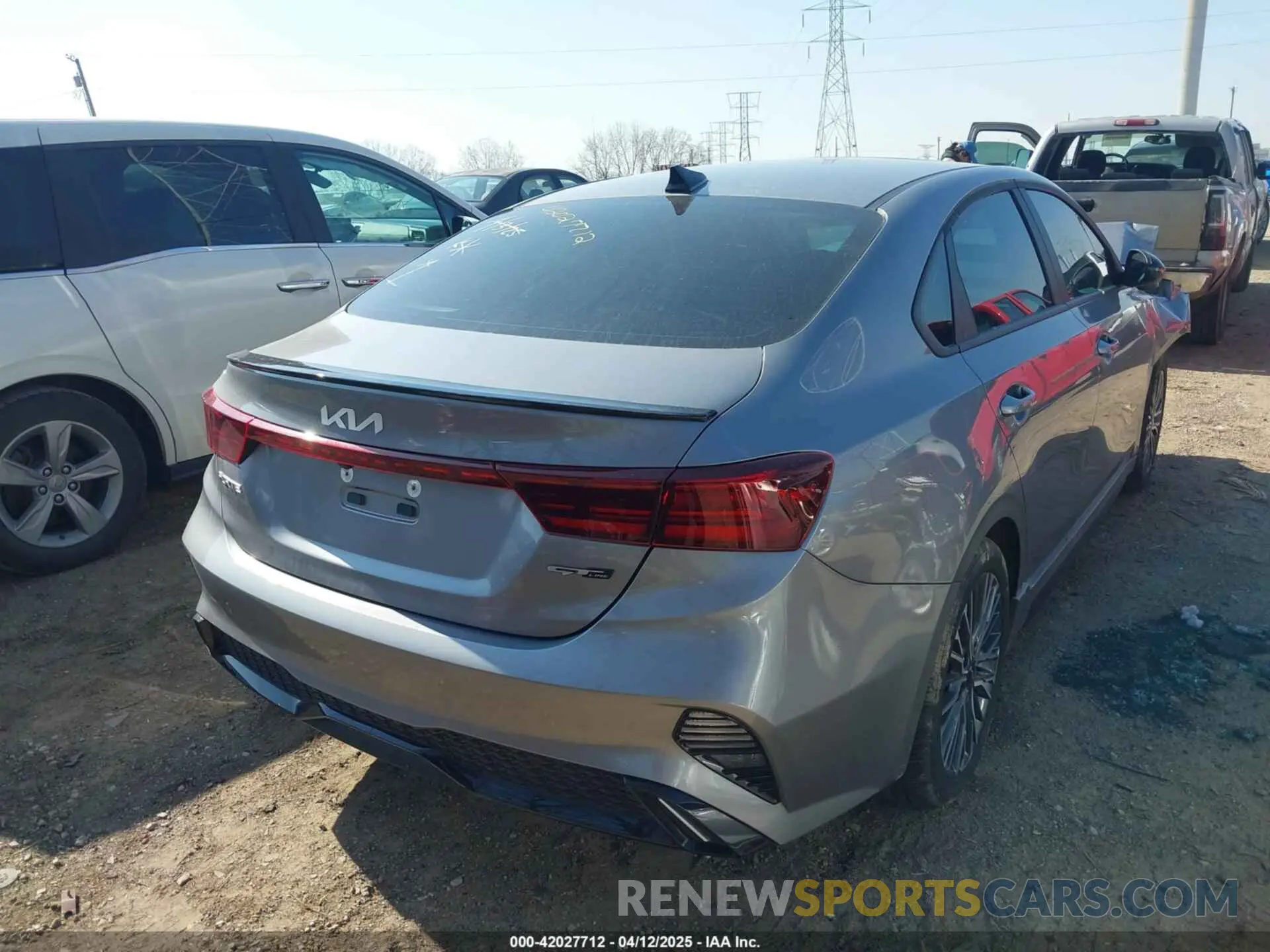 4 Фотография поврежденного автомобиля 3KPF54AD0RE801536 KIA FORTE 2024
