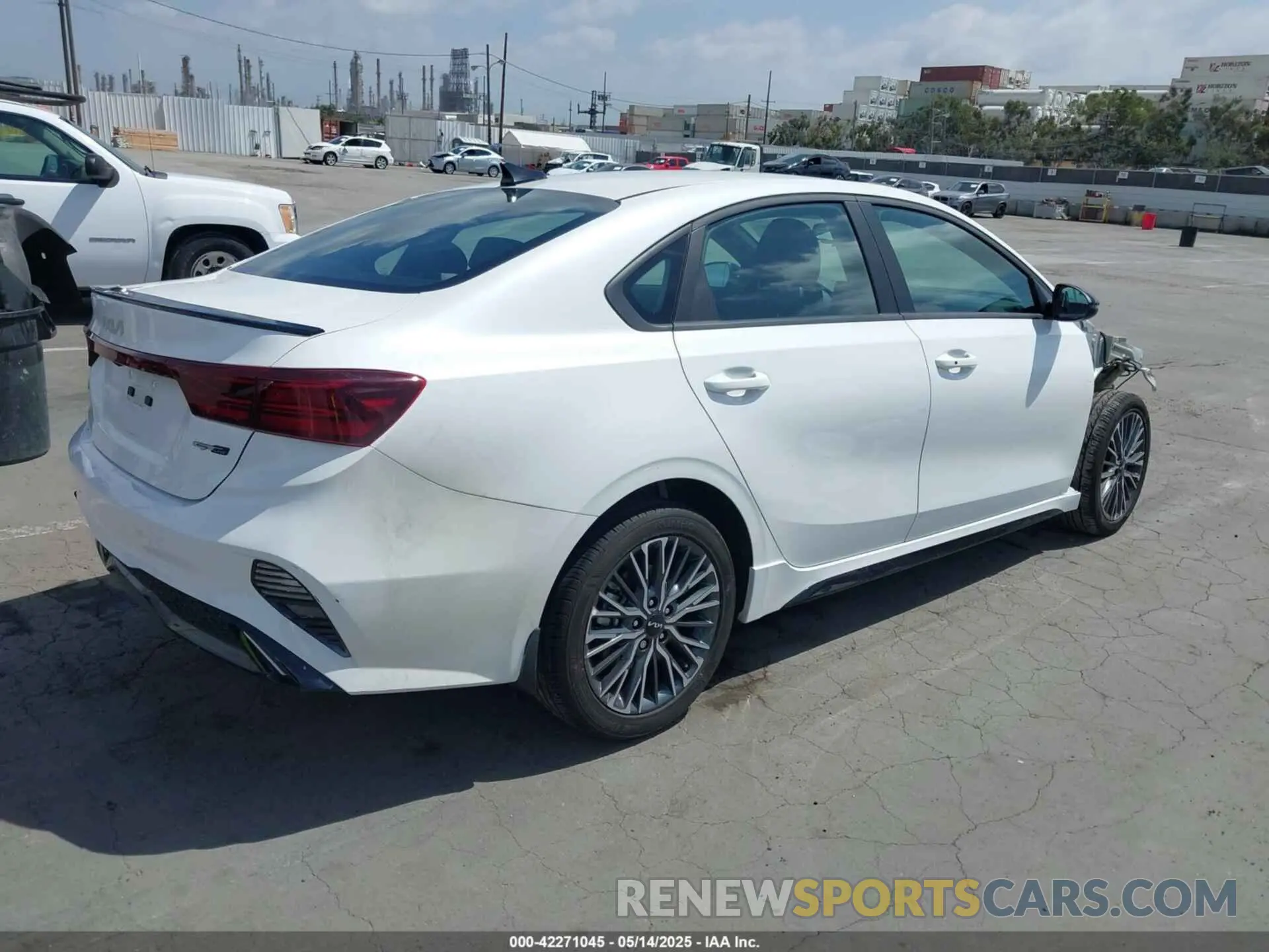 4 Фотография поврежденного автомобиля 3KPF54AD0RE804162 KIA FORTE 2024