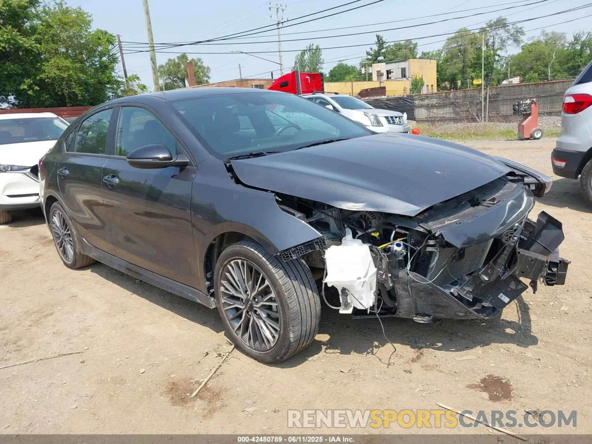 1 Photograph of a damaged car 3KPF54AD1RE835596 KIA FORTE 2024
