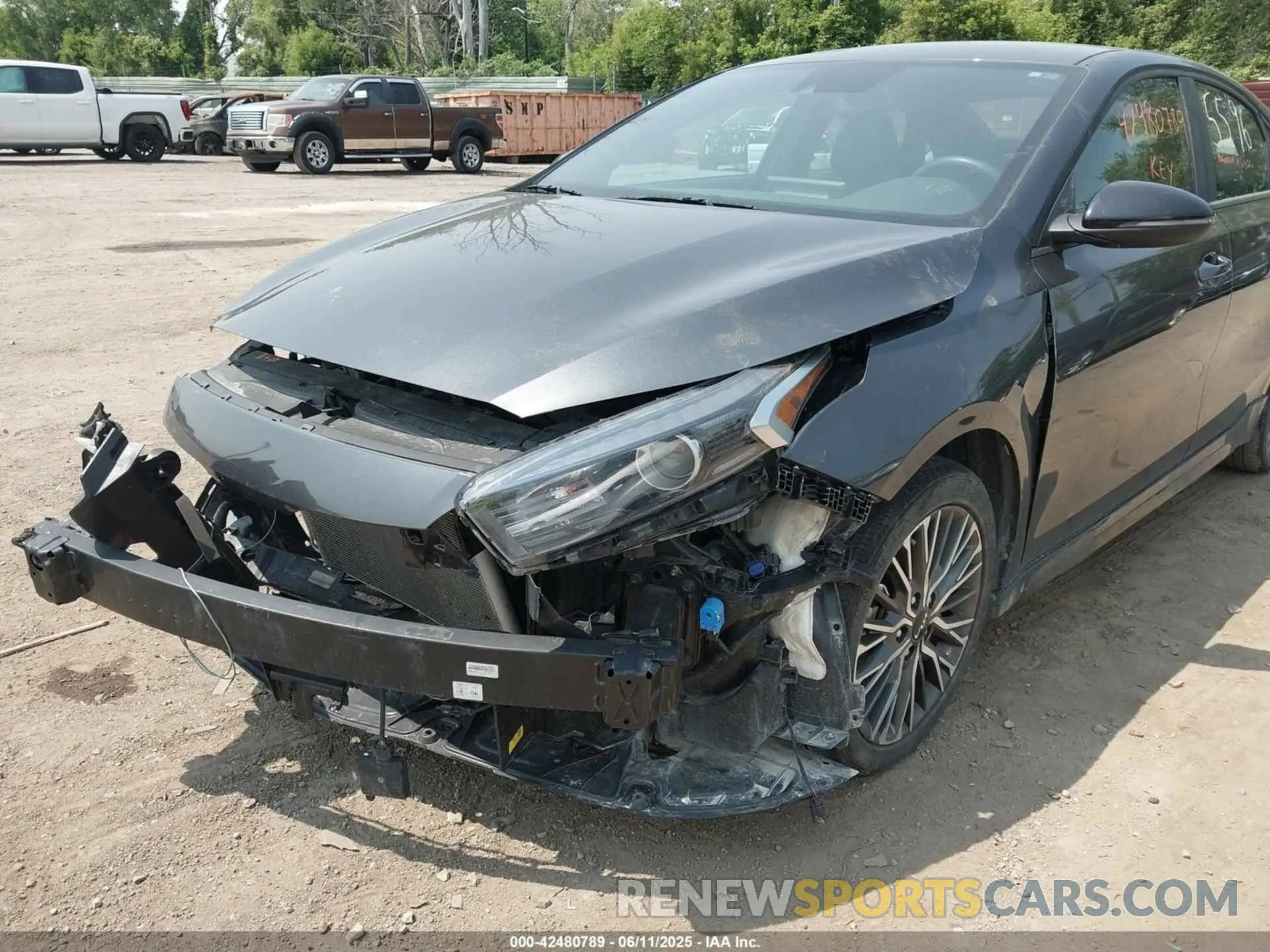 6 Photograph of a damaged car 3KPF54AD1RE835596 KIA FORTE 2024