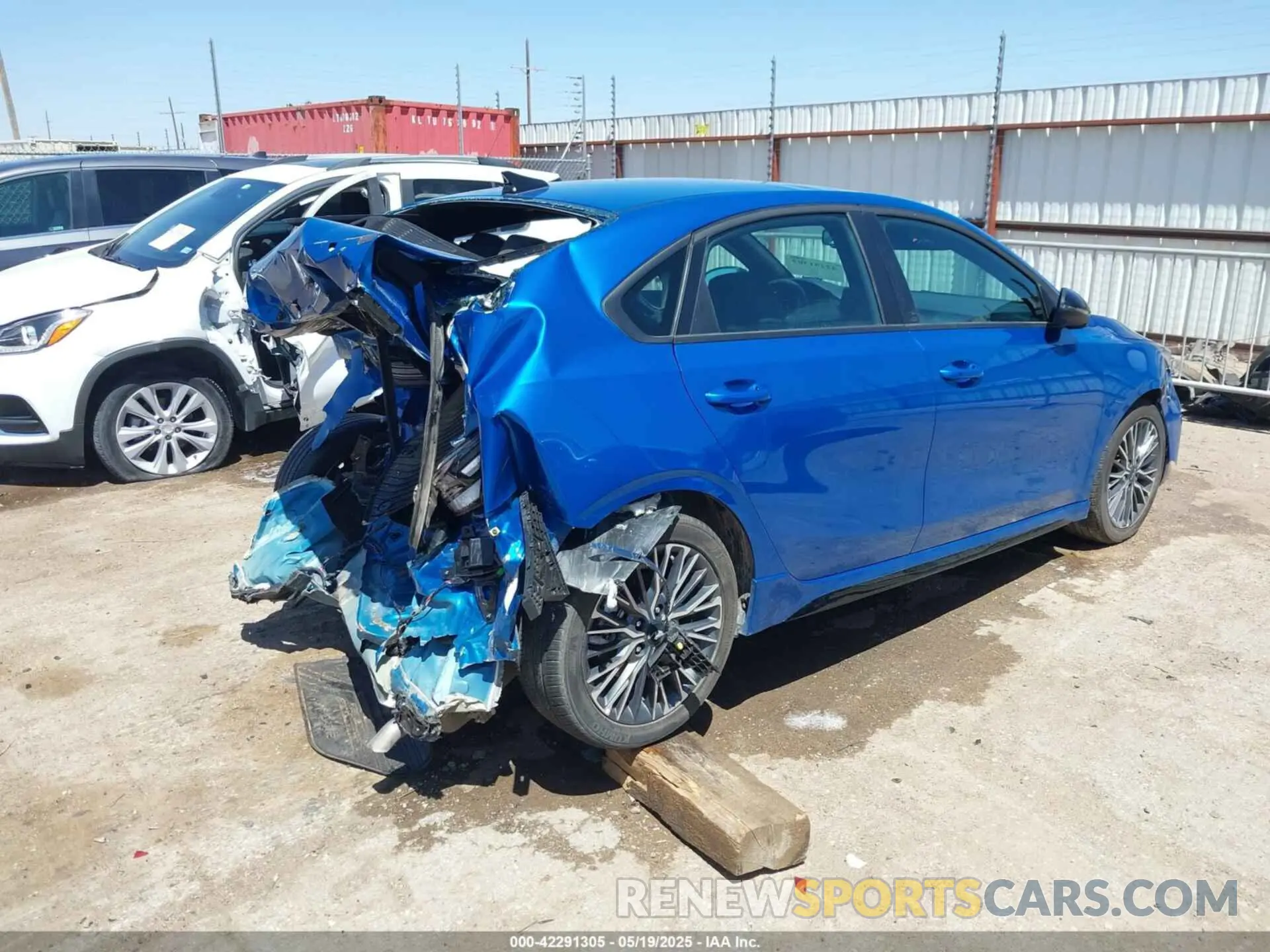 4 Photograph of a damaged car 3KPF54AD2RE730422 KIA FORTE 2024