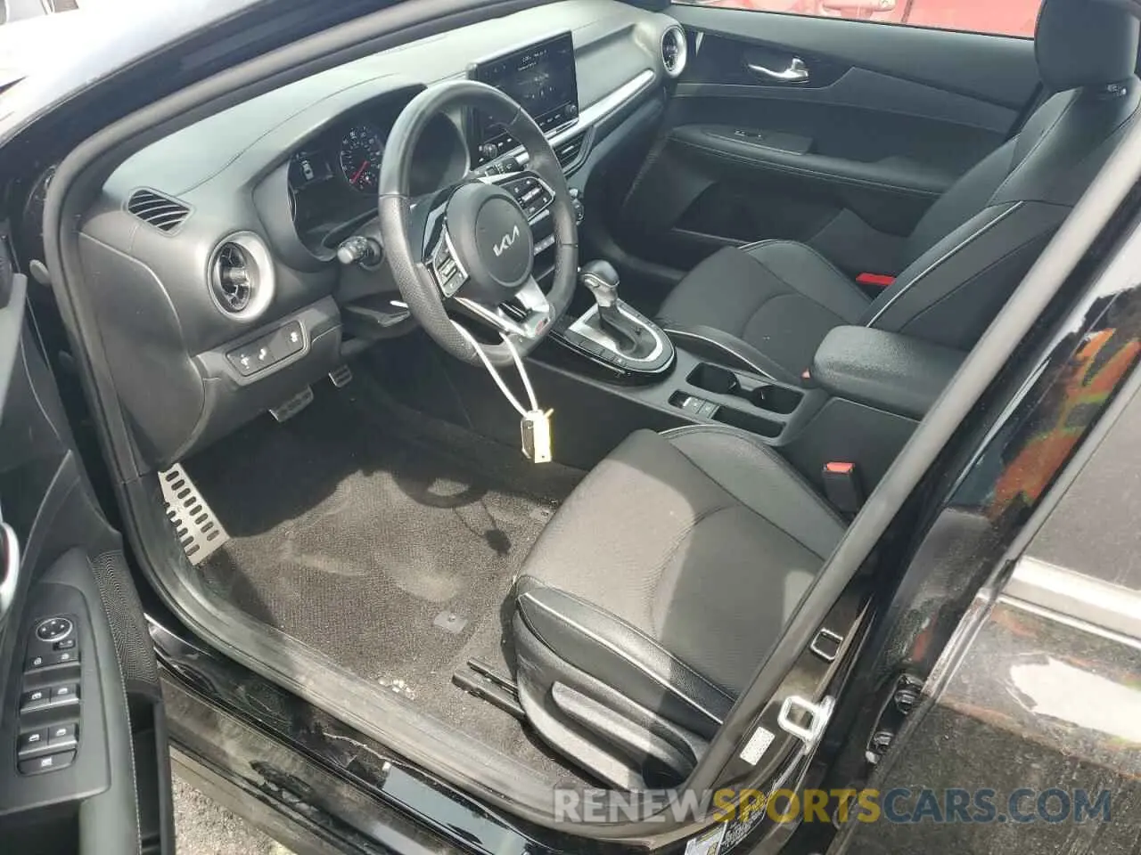 7 Фотография поврежденного автомобиля 3KPF54AD2RE738116 KIA FORTE 2024