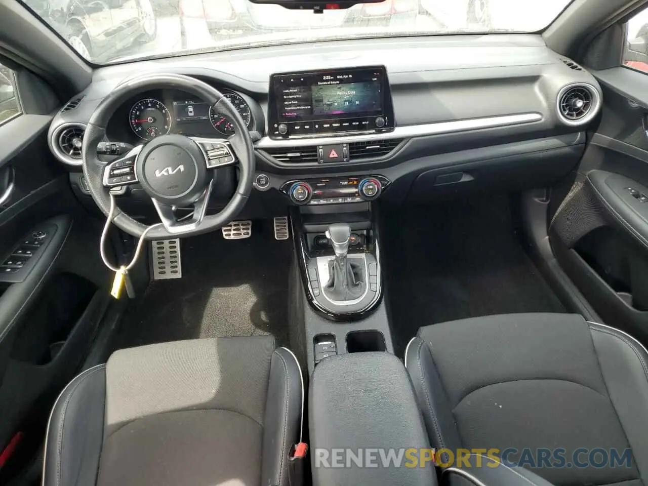 8 Фотография поврежденного автомобиля 3KPF54AD2RE738116 KIA FORTE 2024