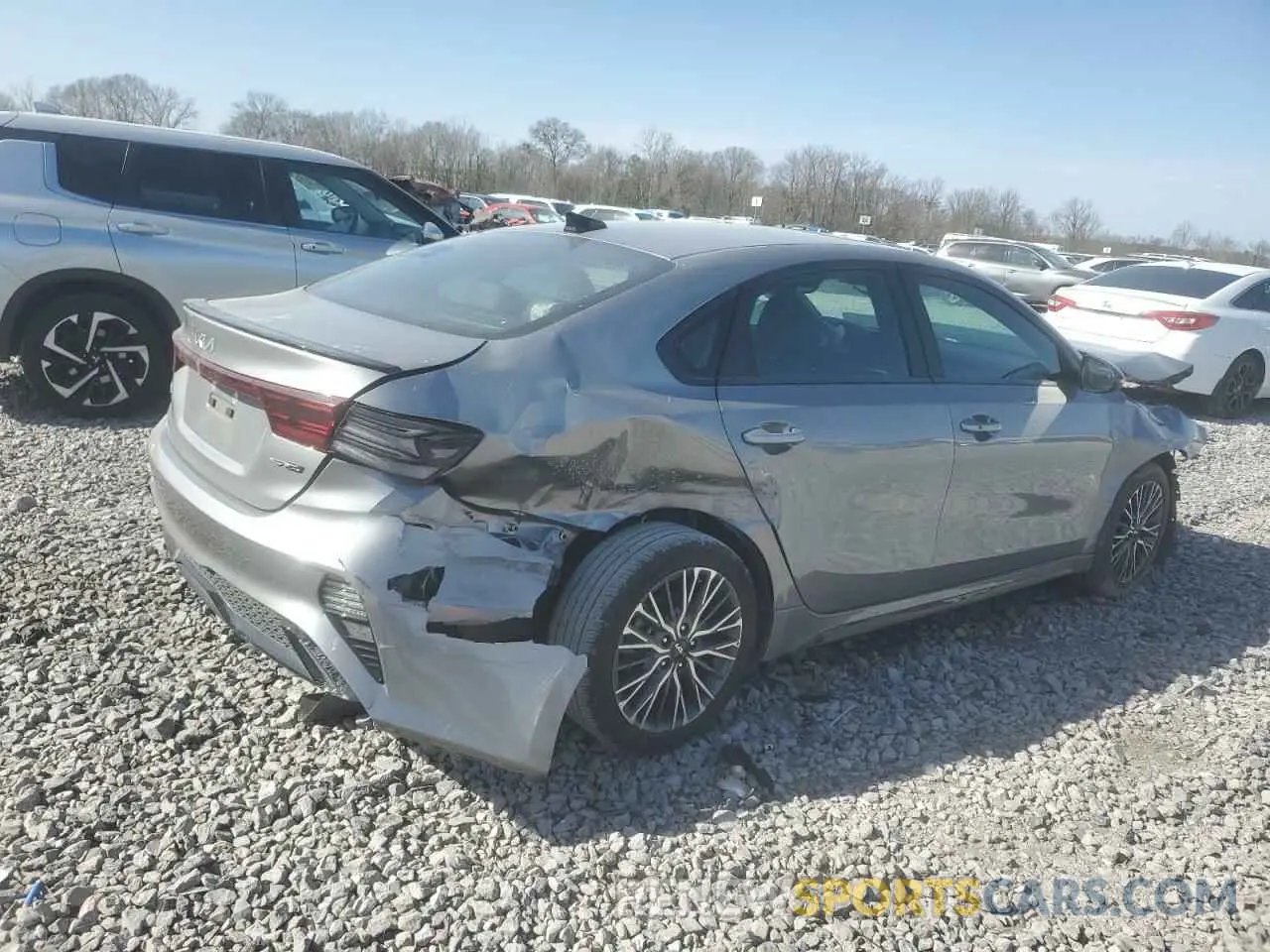 3 Photograph of a damaged car 3KPF54AD2RE743493 KIA FORTE 2024