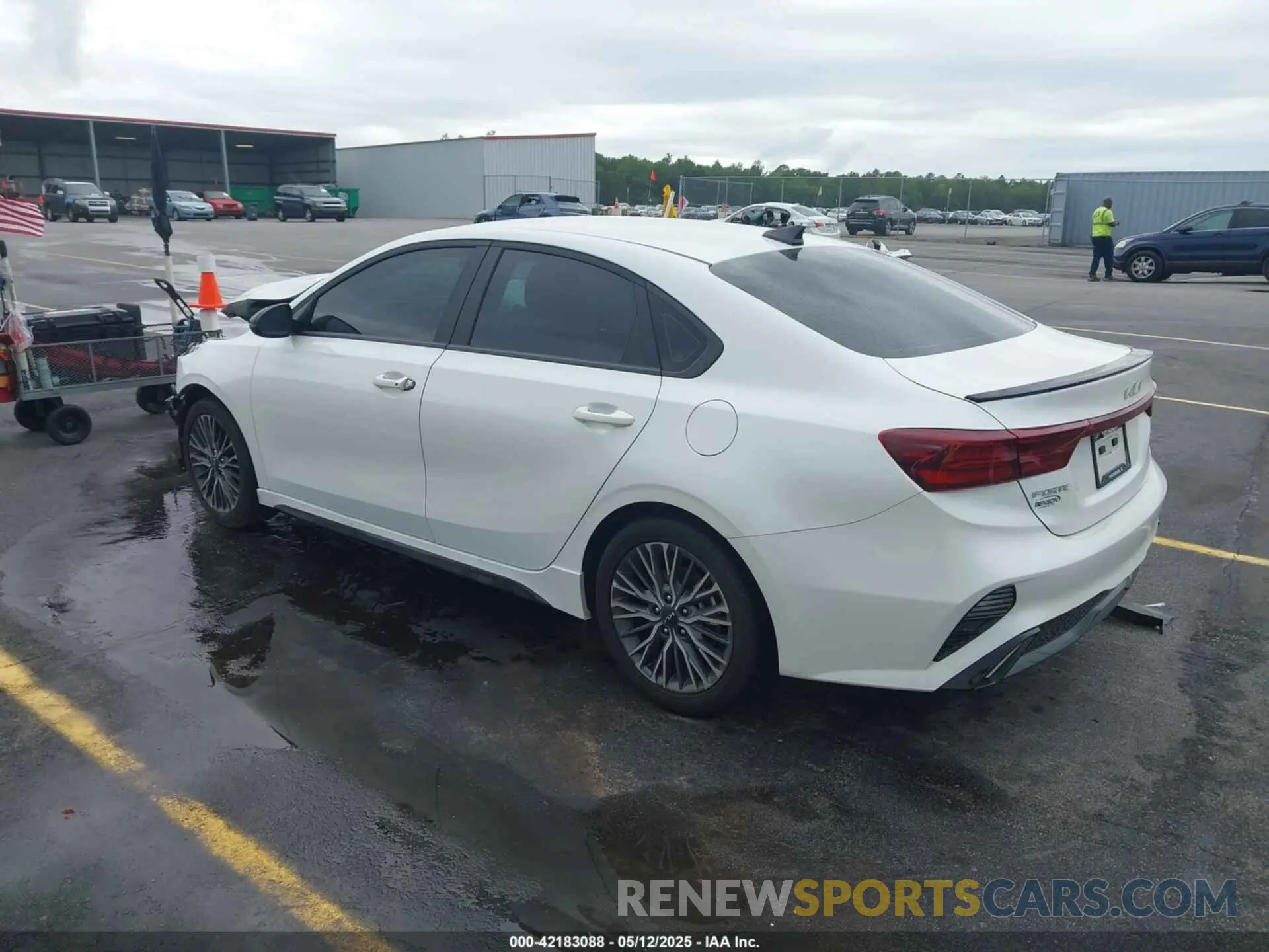 3 Фотография поврежденного автомобиля 3KPF54AD2RE800601 KIA FORTE 2024