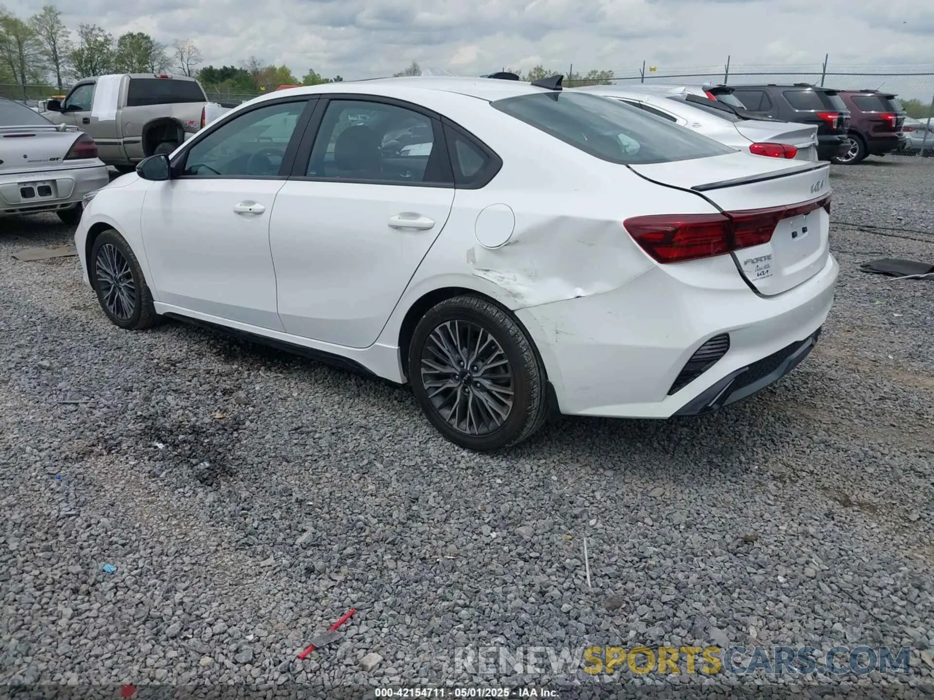 3 Photograph of a damaged car 3KPF54AD3RE701186 KIA FORTE 2024