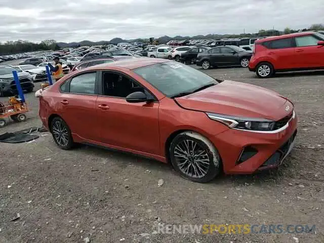 11 Фотография поврежденного автомобиля 3KPF54AD3RE716822 KIA FORTE 2024