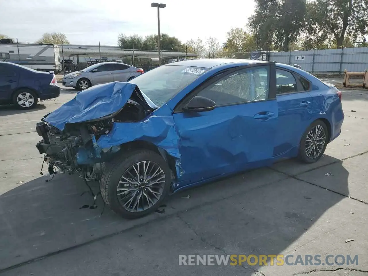 1 Photograph of a damaged car 3KPF54AD3RE727772 KIA FORTE 2024