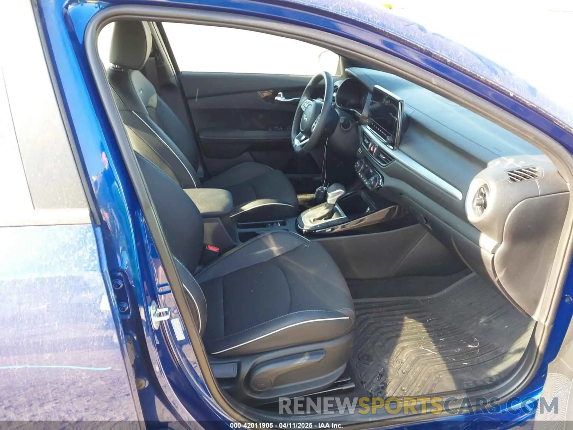 5 Фотография поврежденного автомобиля 3KPF54AD3RE810179 KIA FORTE 2024