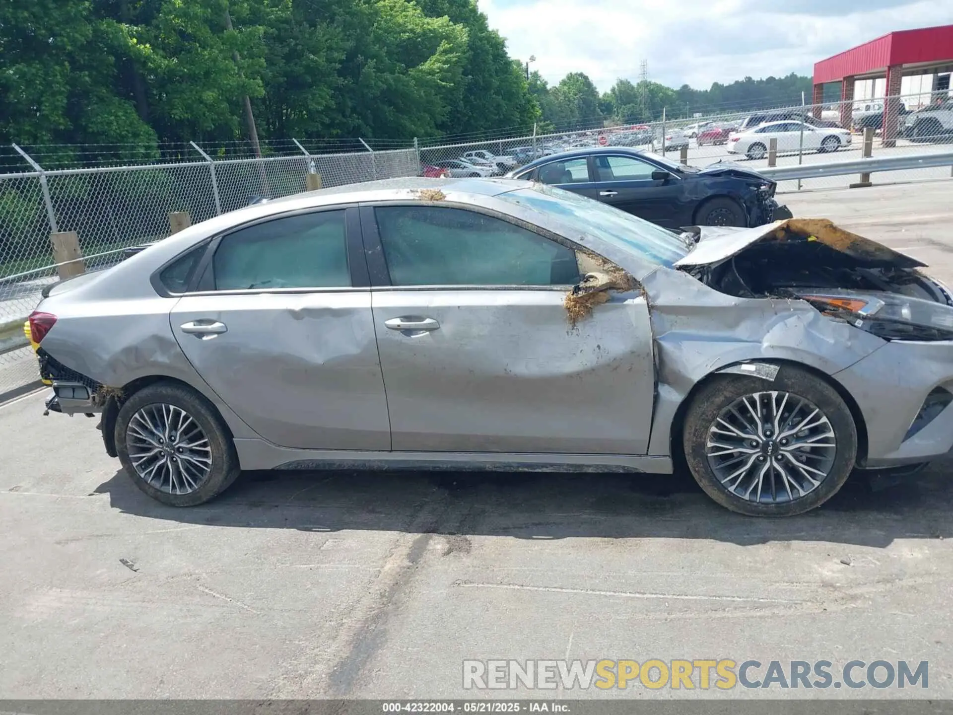 14 Photograph of a damaged car 3KPF54AD4RE814452 KIA FORTE 2024