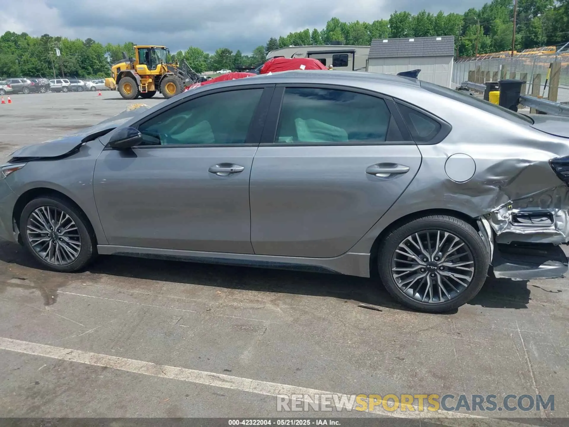 15 Photograph of a damaged car 3KPF54AD4RE814452 KIA FORTE 2024
