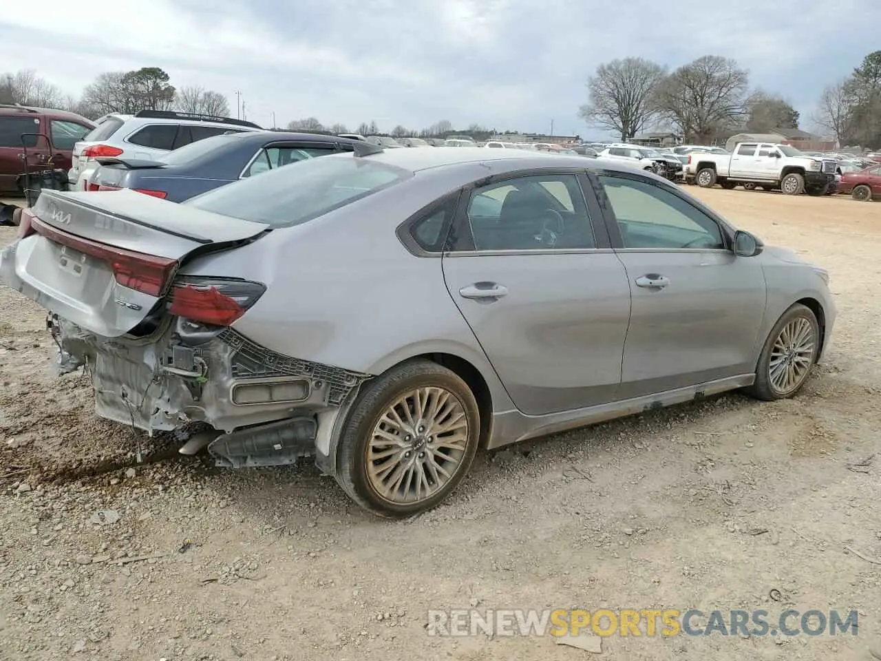 3 Фотография поврежденного автомобиля 3KPF54AD5RE691213 KIA FORTE 2024