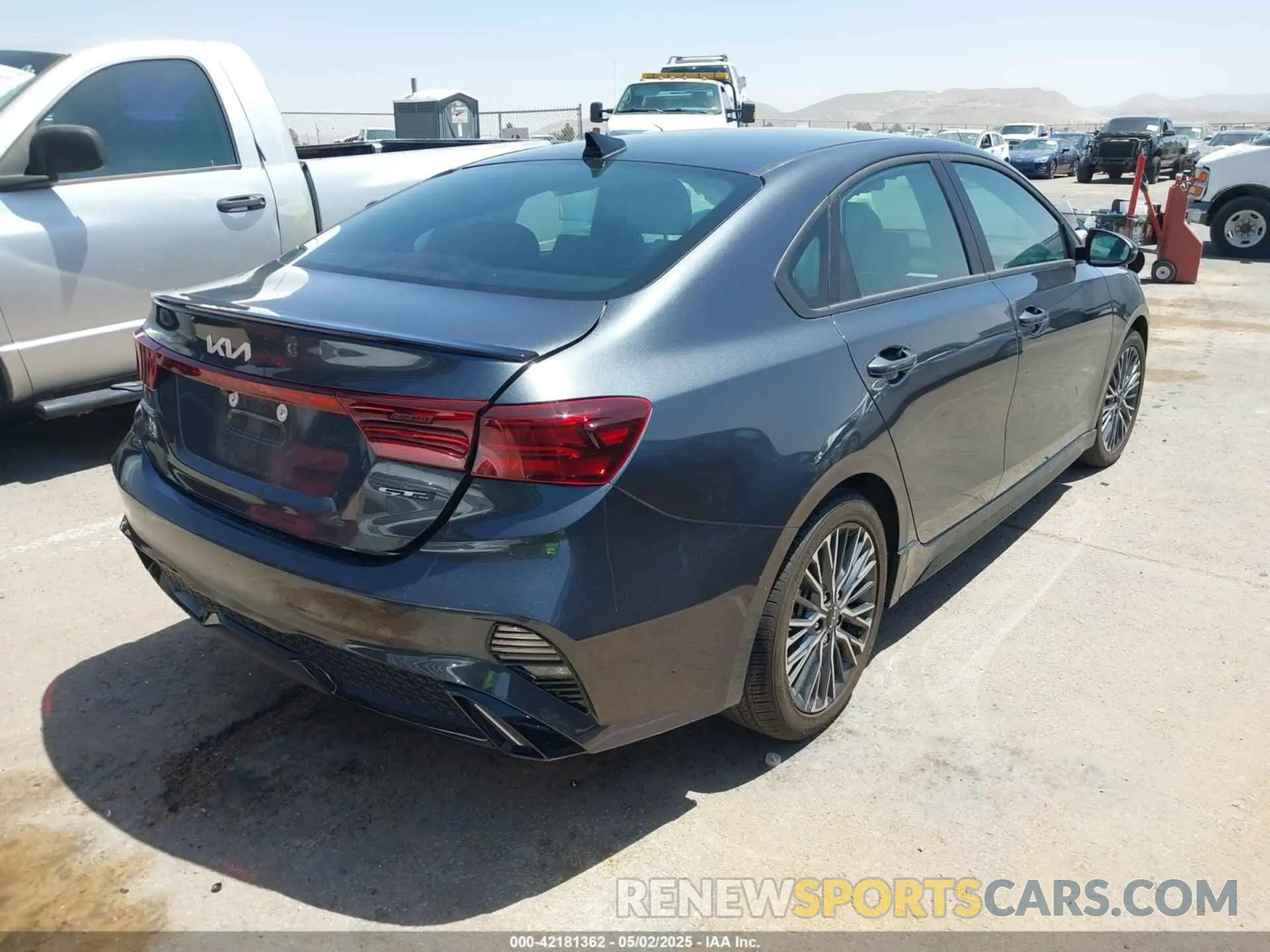 4 Photograph of a damaged car 3KPF54AD5RE729166 KIA FORTE 2024