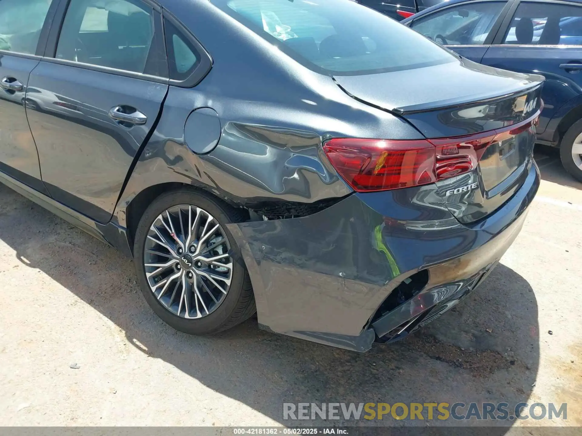 6 Photograph of a damaged car 3KPF54AD5RE729166 KIA FORTE 2024