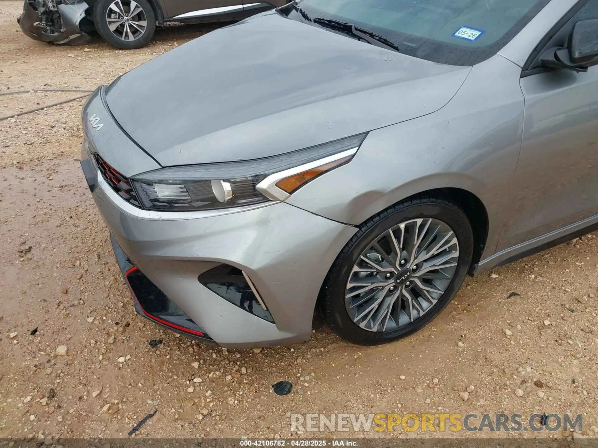 18 Photograph of a damaged car 3KPF54AD5RE781672 KIA FORTE 2024