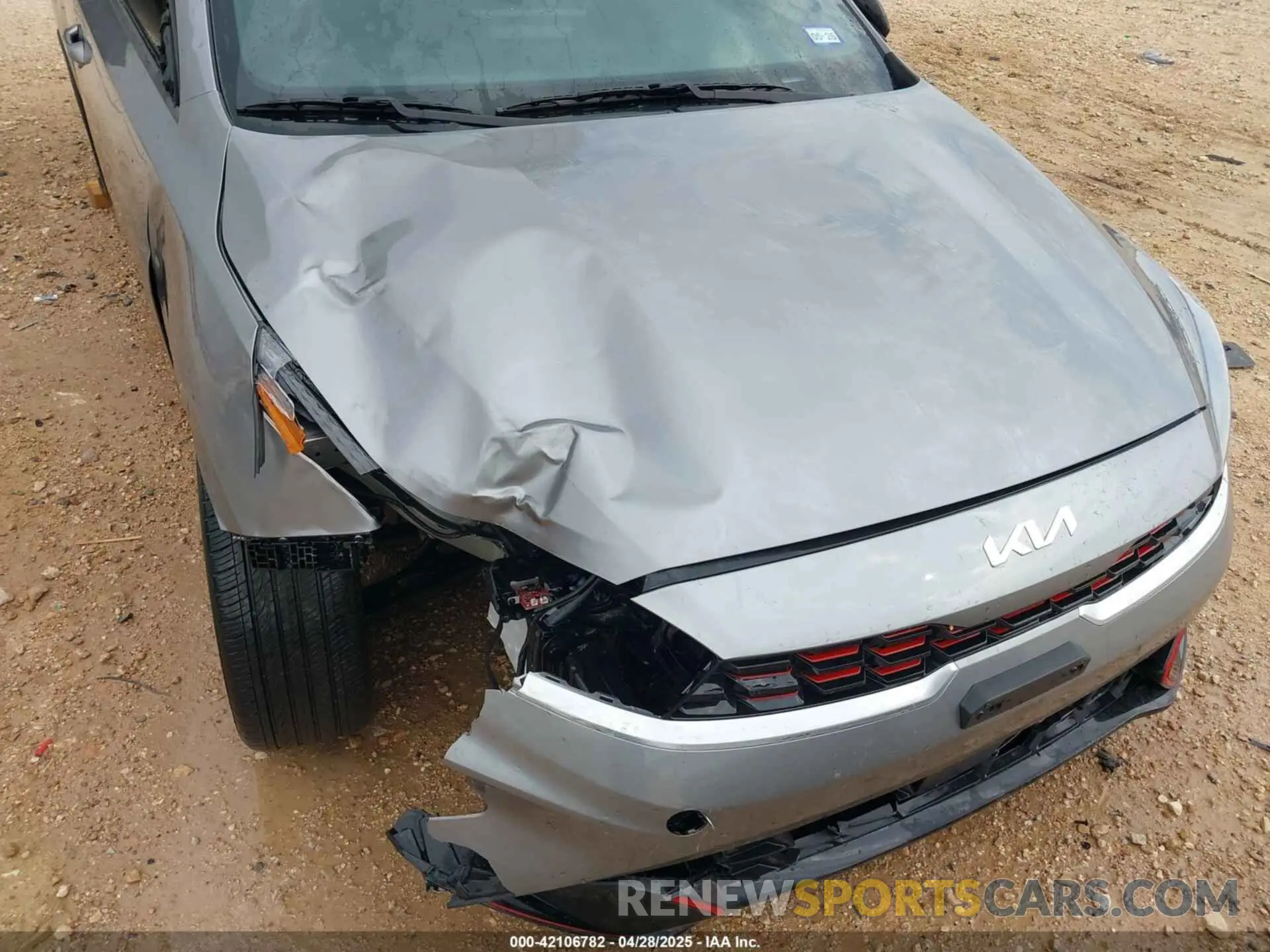 19 Photograph of a damaged car 3KPF54AD5RE781672 KIA FORTE 2024