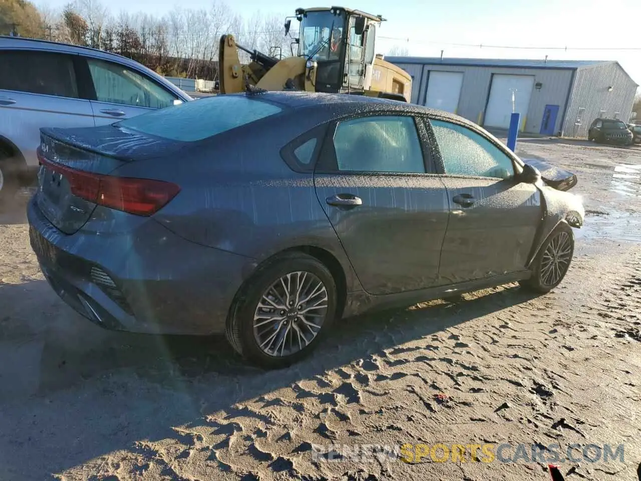 3 Фотография поврежденного автомобиля 3KPF54AD5RE811124 KIA FORTE 2024