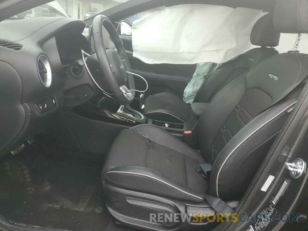 7 Фотография поврежденного автомобиля 3KPF54AD5RE816260 KIA FORTE 2024