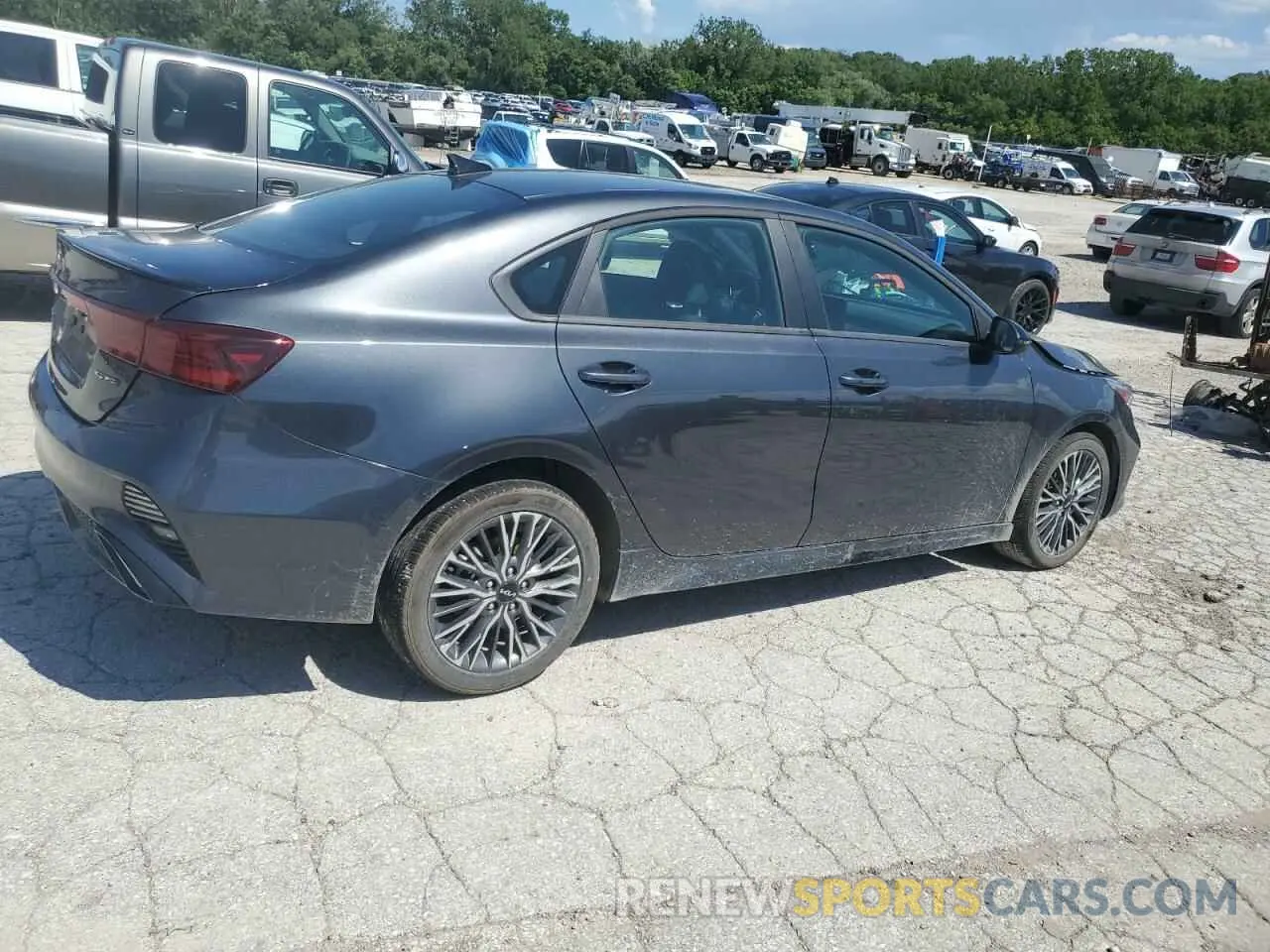 3 Photograph of a damaged car 3KPF54AD5RE835018 KIA FORTE 2024