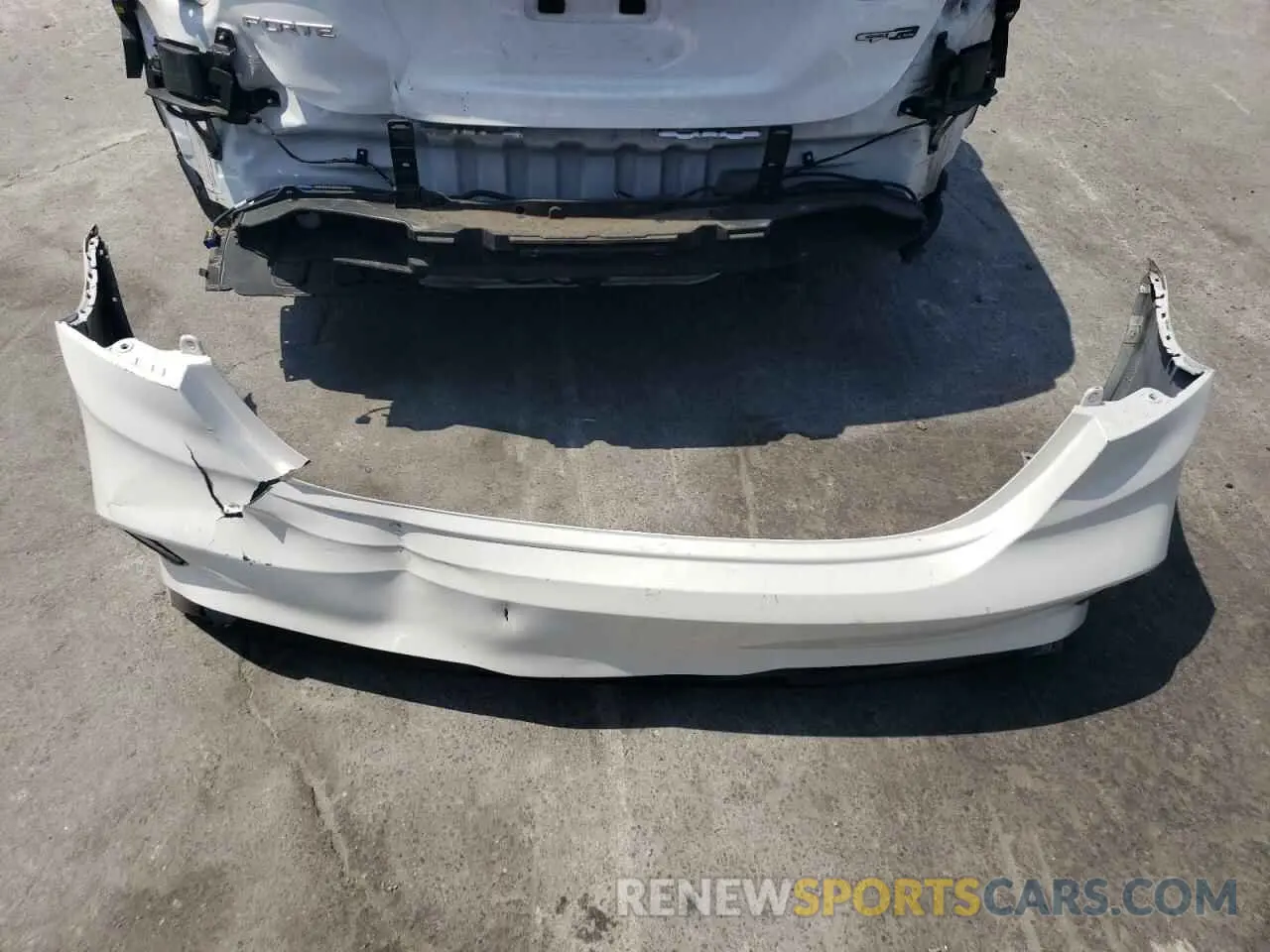 12 Photograph of a damaged car 3KPF54AD6RE718967 KIA FORTE 2024