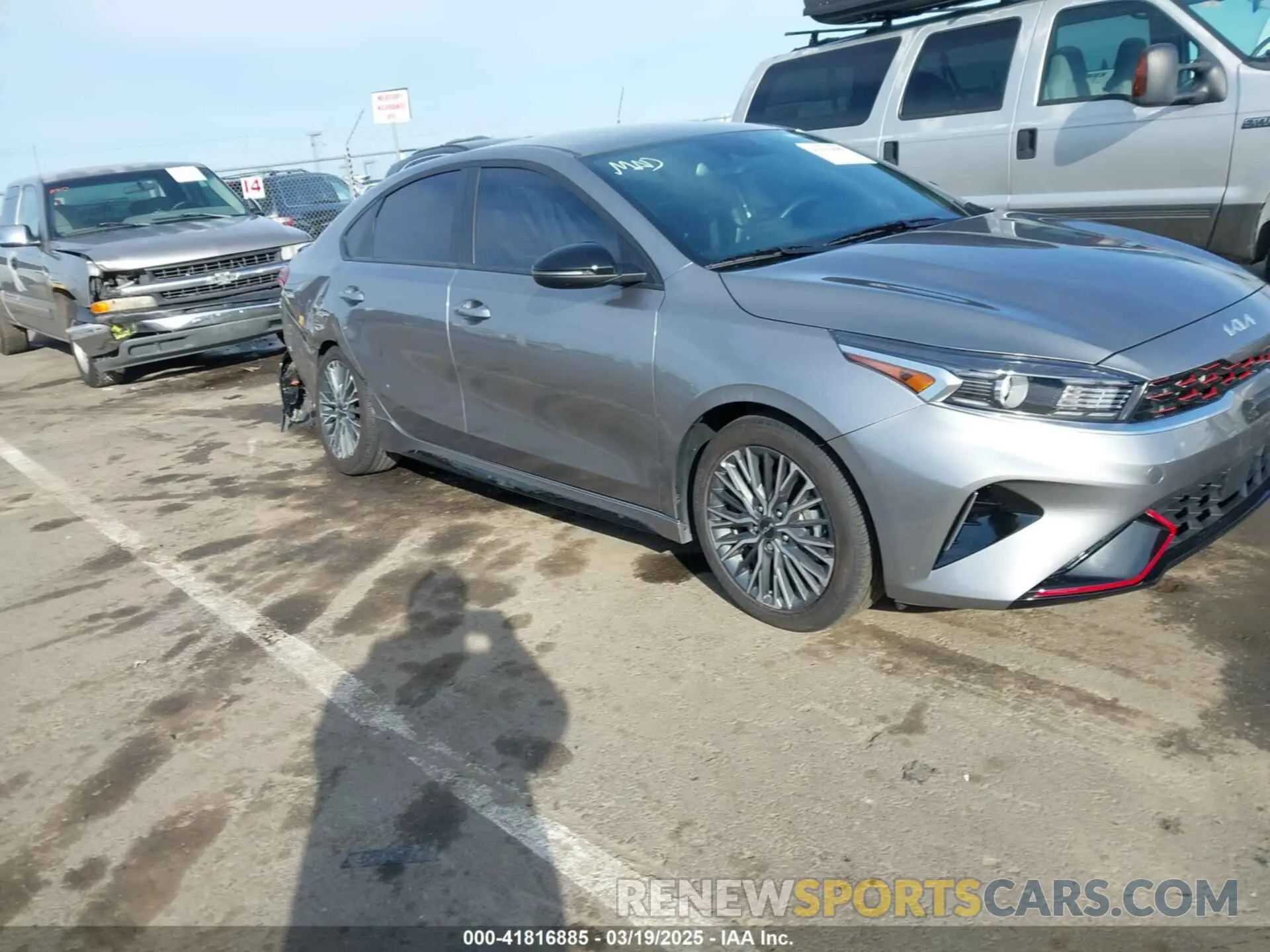 1 Photograph of a damaged car 3KPF54AD6RE774262 KIA FORTE 2024