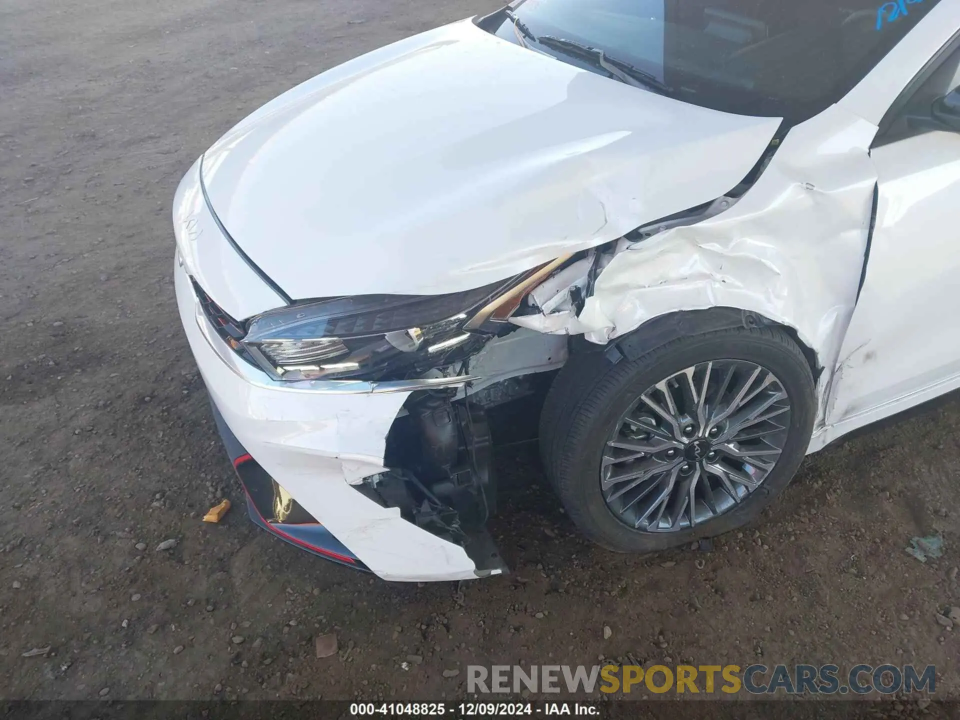 6 Photograph of a damaged car 3KPF54AD6RE818955 KIA FORTE 2024