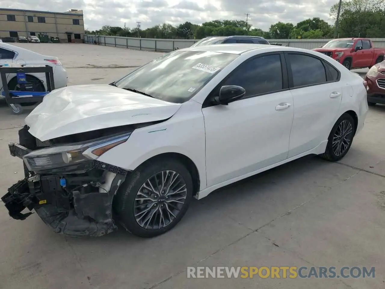 1 Photograph of a damaged car 3KPF54AD7RE715821 KIA FORTE 2024